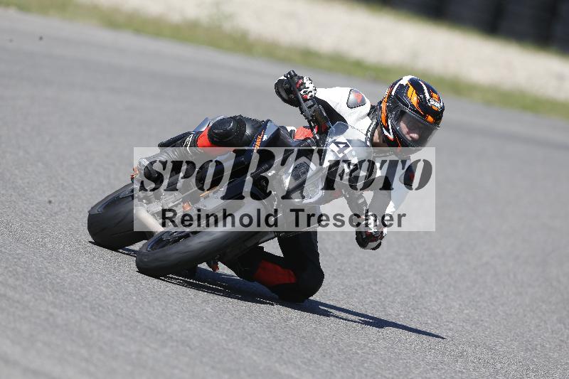 /Archiv-2025/48 25.08.2025 Cornu Master School ADR/blau-bleu/44